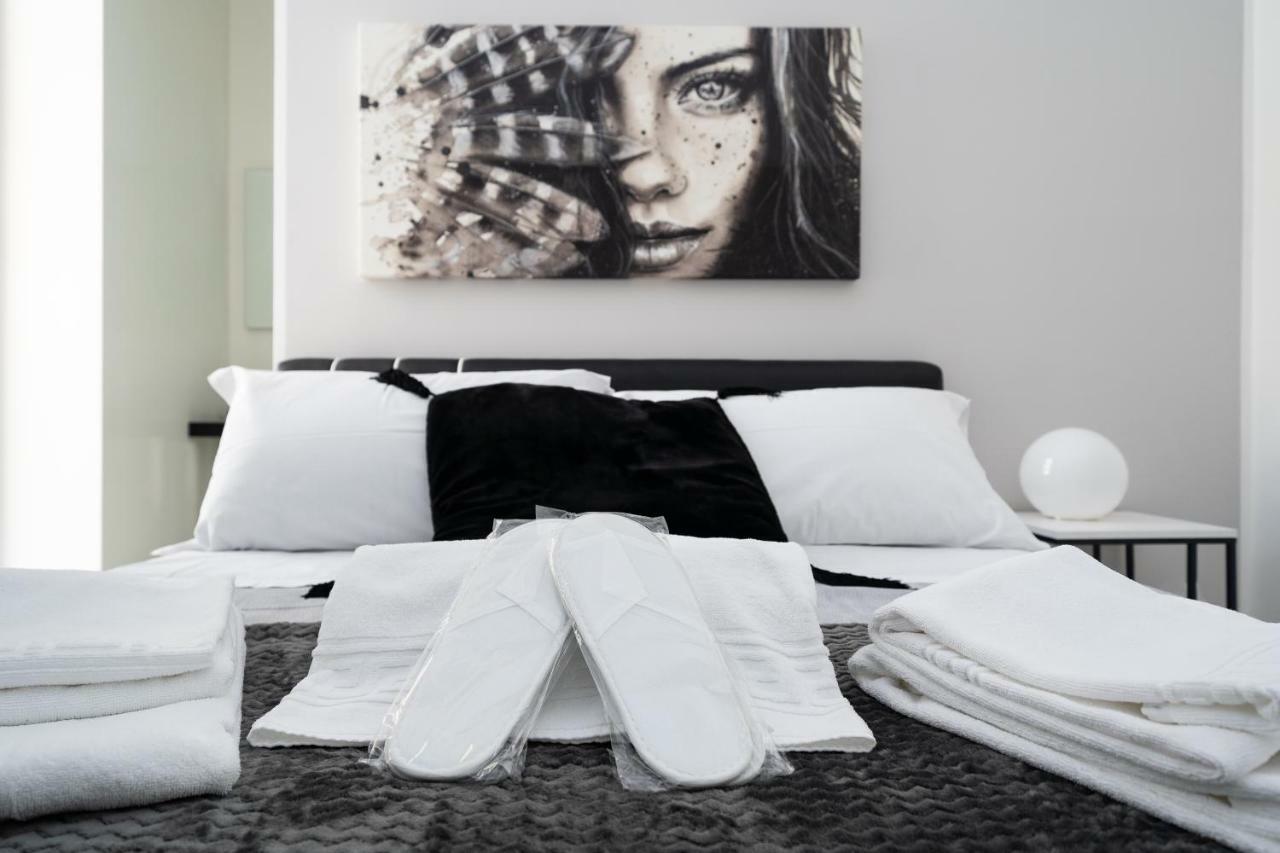 White Rooms Reggio di Calabria Exteriör bild